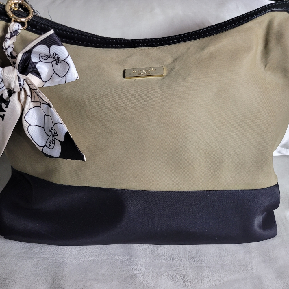 Kate Spade Color Block- Beige and Black Shoulder Bag🤎🤍